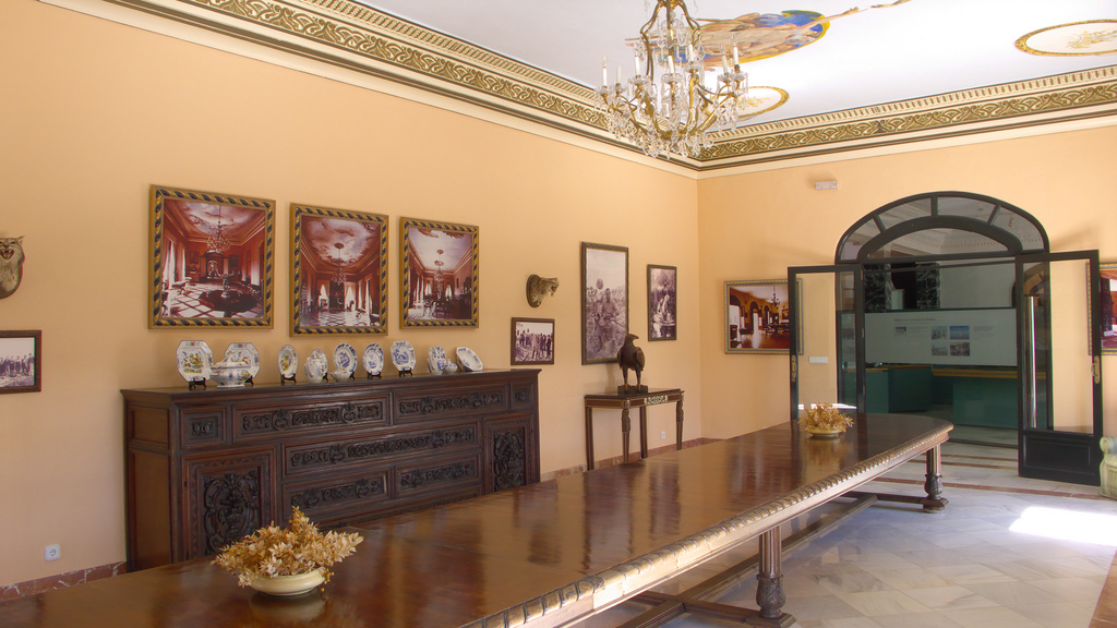 Centro de interpretación de Doñana, Palacio del Acebrón.