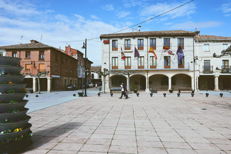 Así se ha beneficiado Villadiego, en la provincia de Burgos, de participar en Holapueblo