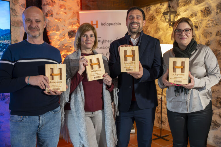 Cambiar de vida y vivir en un pueblo: cómo Holapueblo conecta personas y medio rural